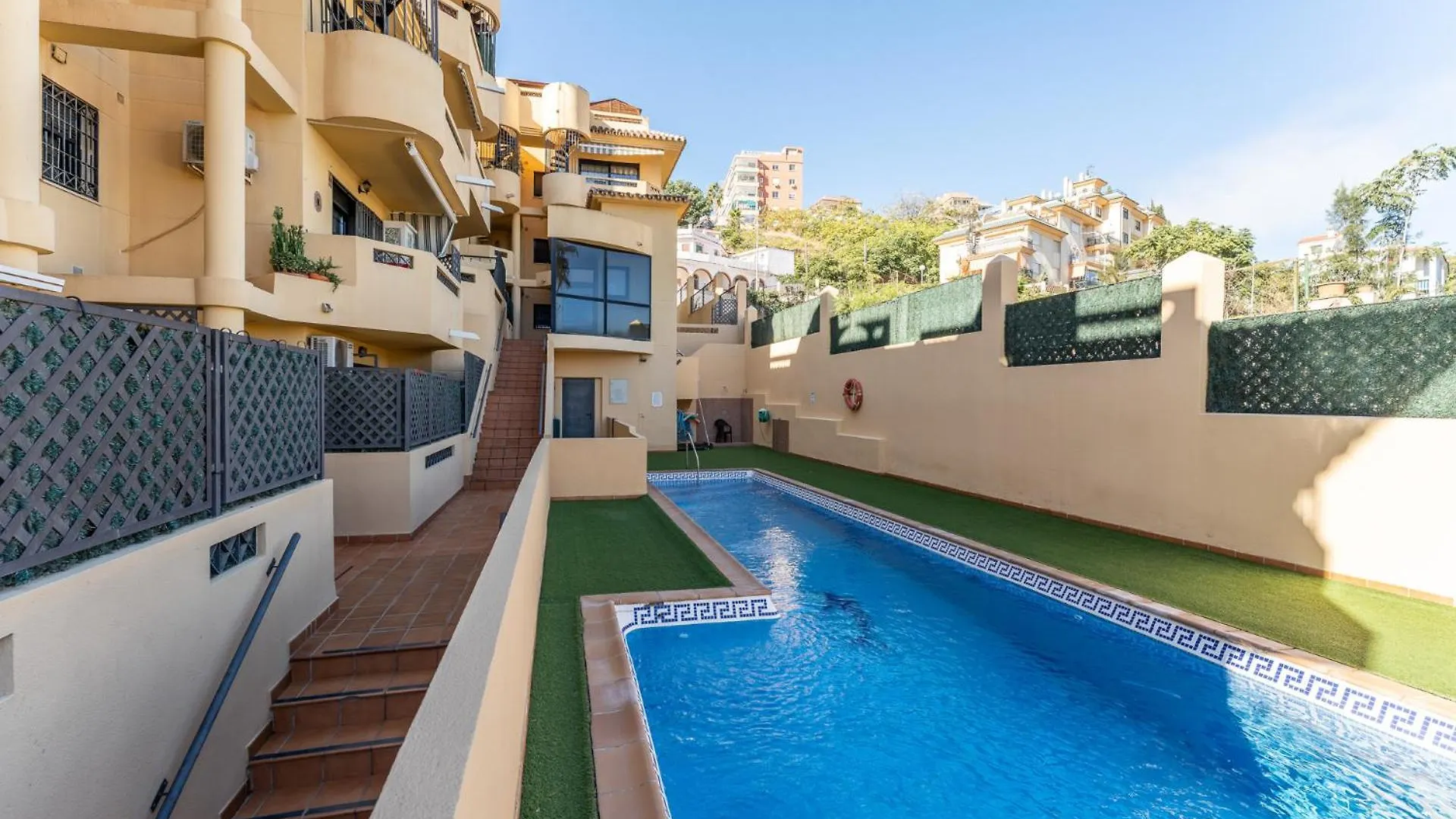 Malagasuite Beautiful Pool & Parking Torremolinos Spain